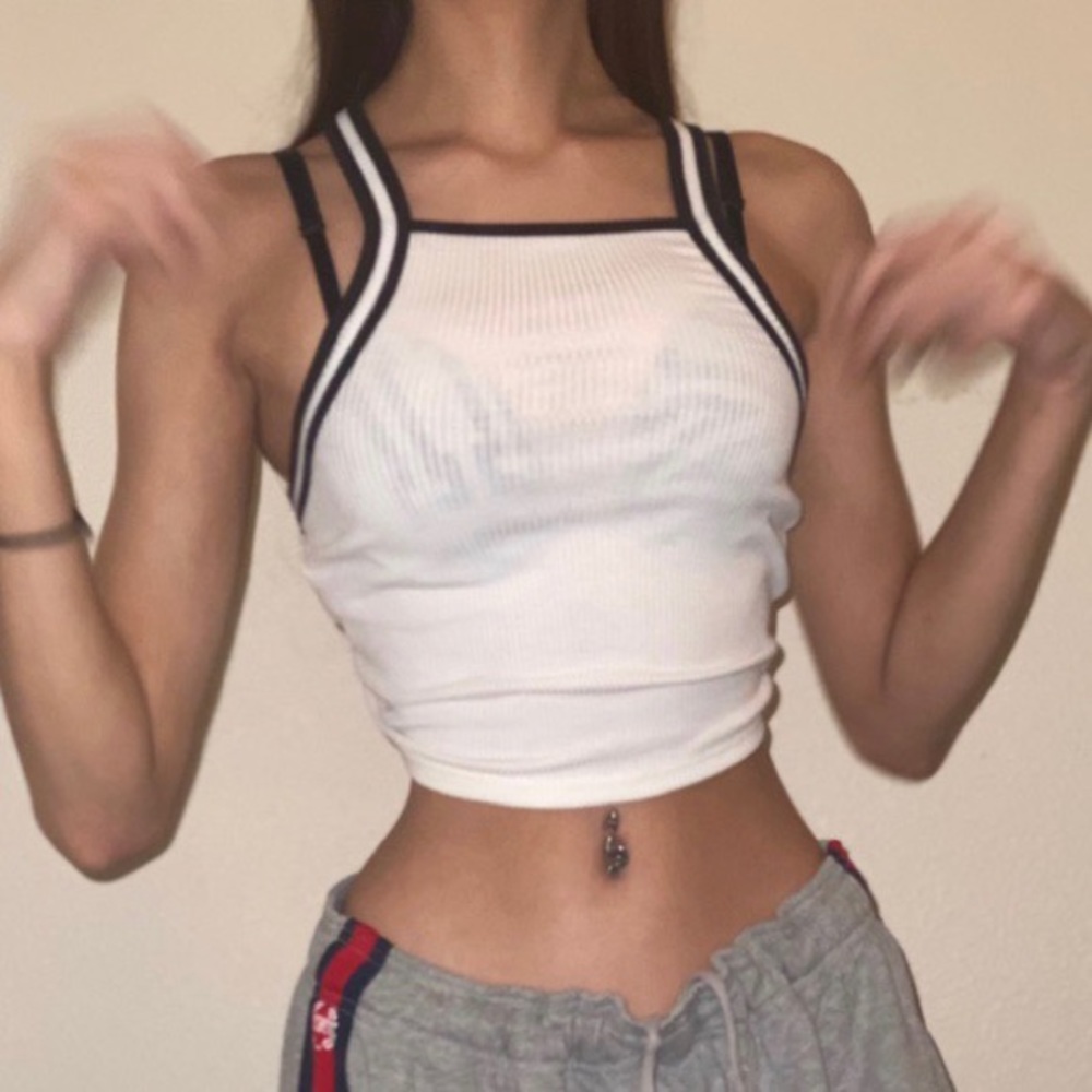 Halter top - Picture 2 of 2